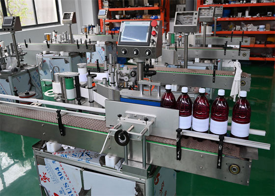 Buy PLC Control System Automatic Flat Labeling Machine for 300-500 Bottles/min Labeling online manufacture